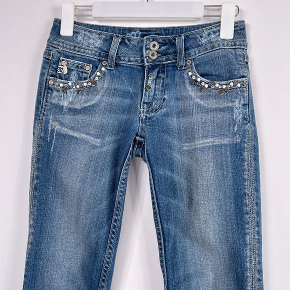 Miss Me Heart Charm Embellished Low Rise Blue Denim Cropped Capri Jeans Size 25 - Picture 4 of 12